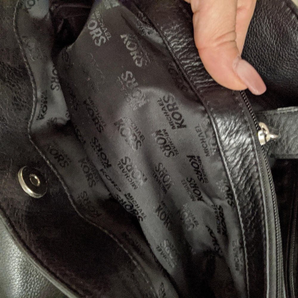 Black Michael Kors bag
